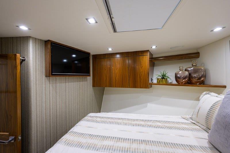 Viking 72 50 CALIBER - Forward Stateroom Berth & TV