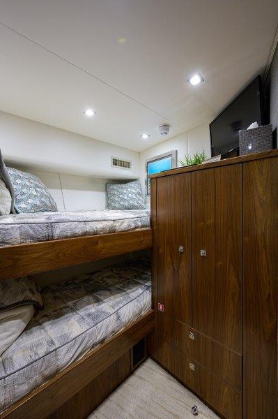 Viking 72 50 CALIBER - Guest Stateroom Bunks