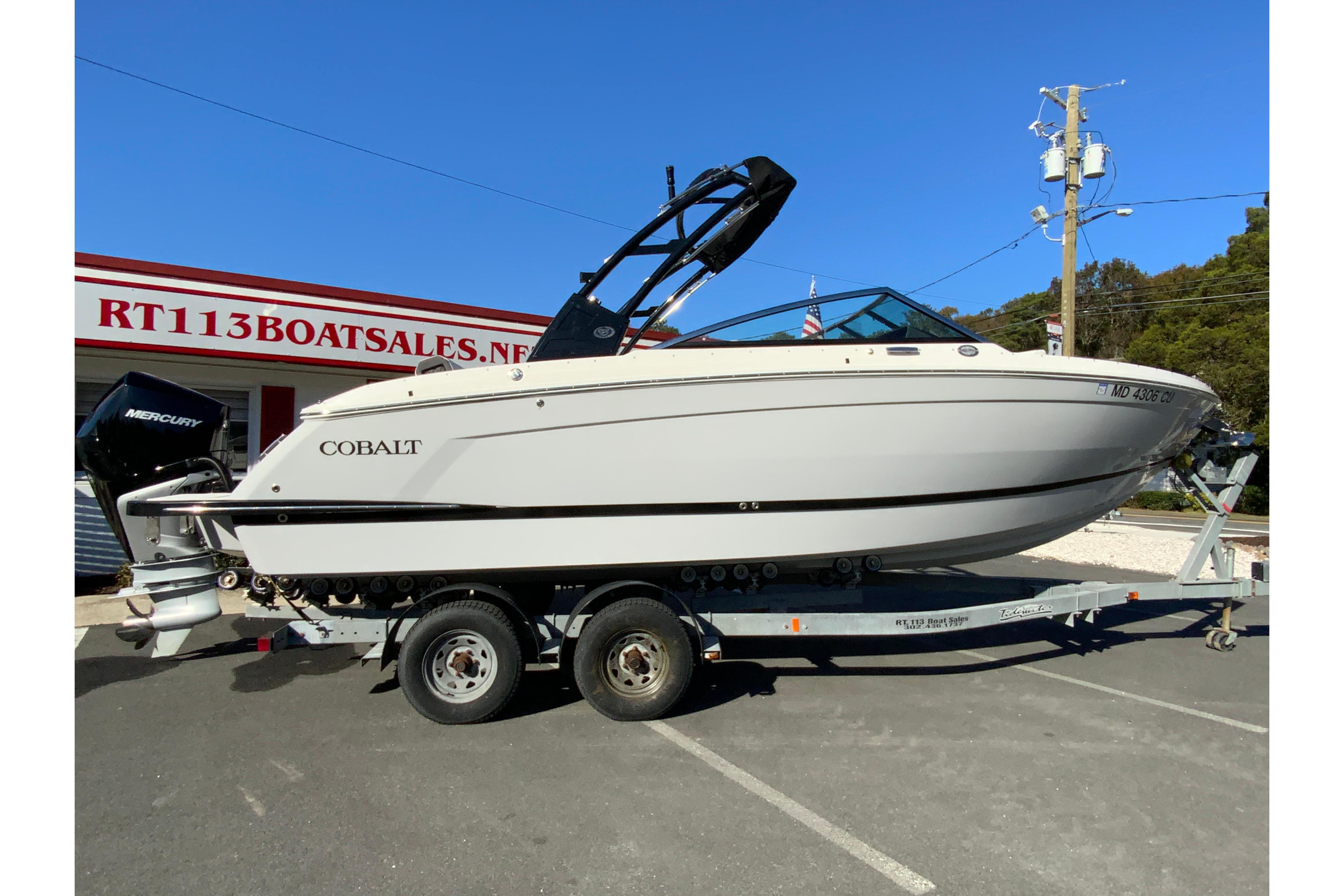 2023 Cobalt R6 Outboard