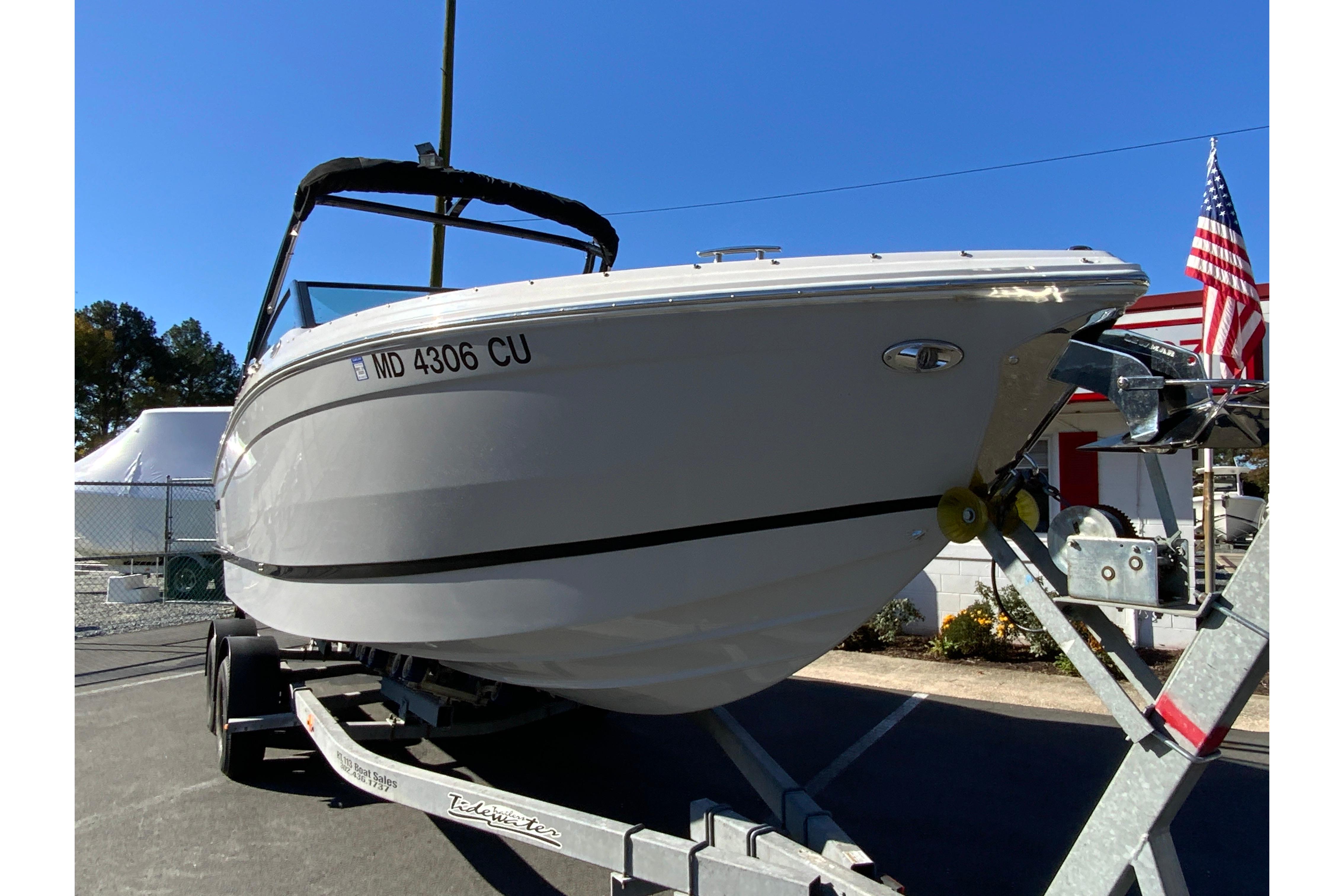 2023 Cobalt R6 Outboard-3