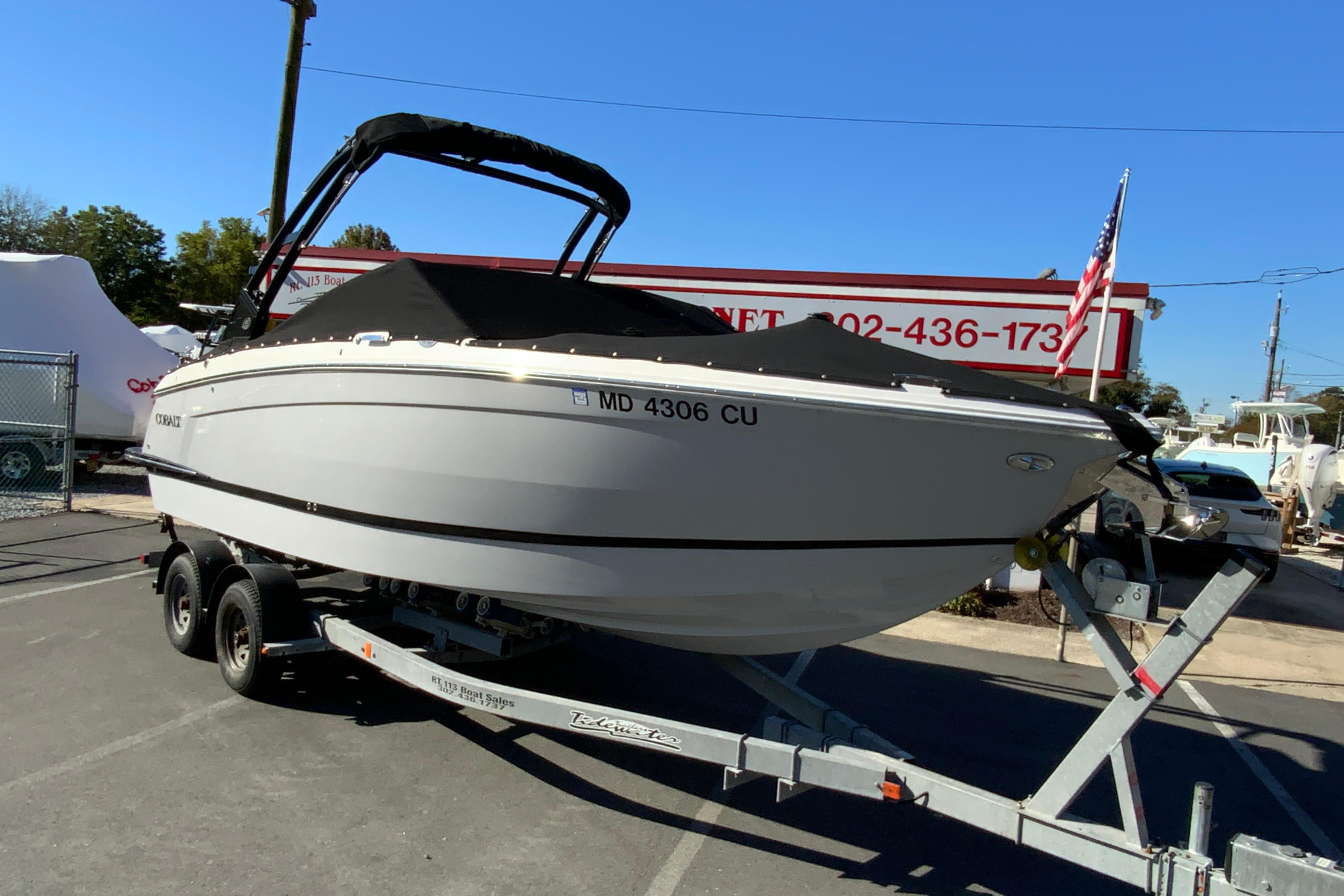 2023 Cobalt R6 Outboard-35