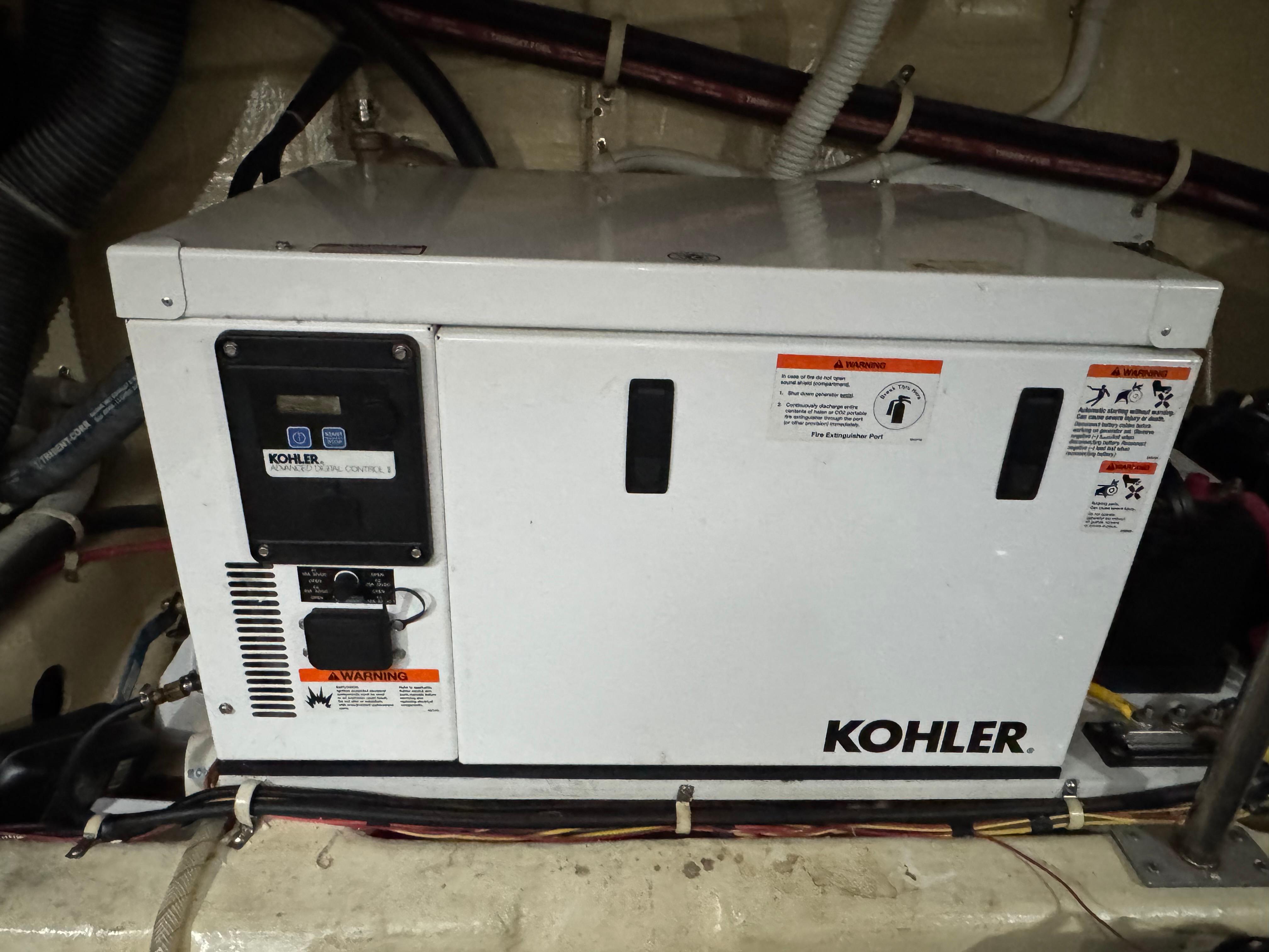 2014-carver-c37-power-9829512-981465654-0-060620250643-26