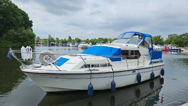 1988 Aquafibre 32