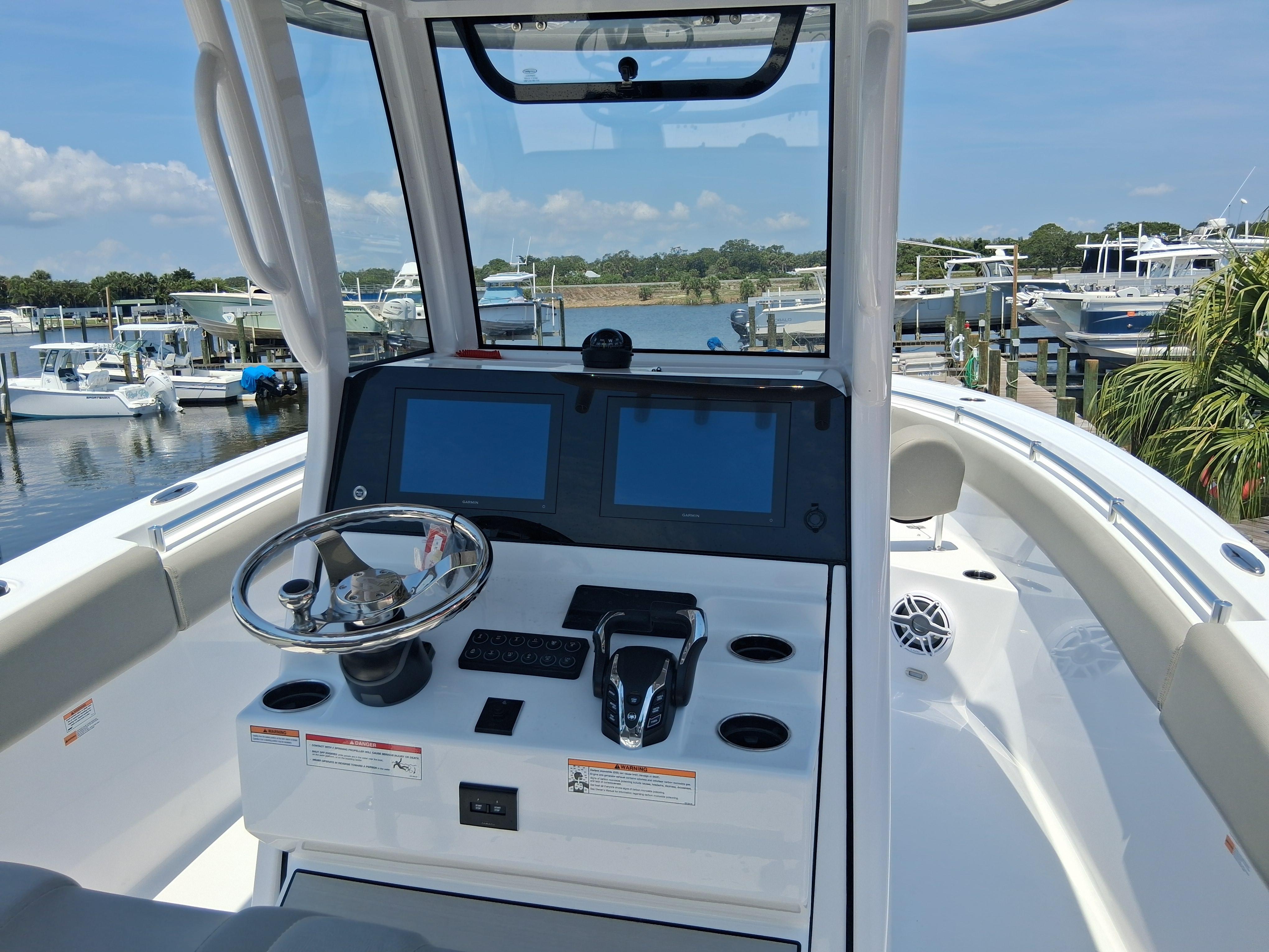 2025-sportsman-open-252-center-console-power-9799528-20250519085130787-1_XLARGE