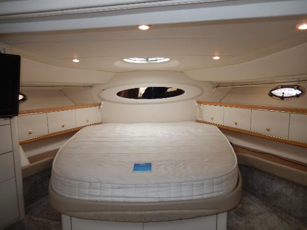 1998 Maxum 4100 SCR