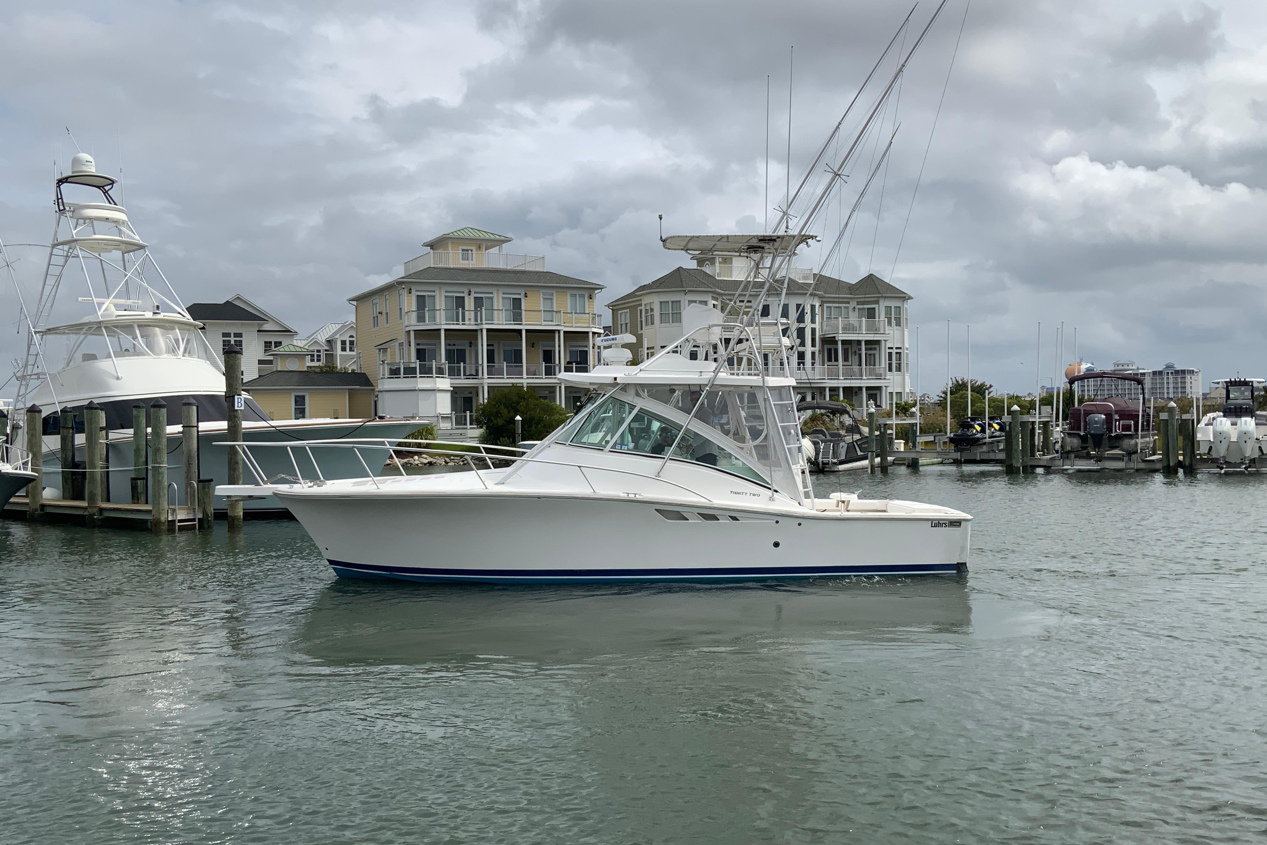 2005 Luhrs 32 Open-1