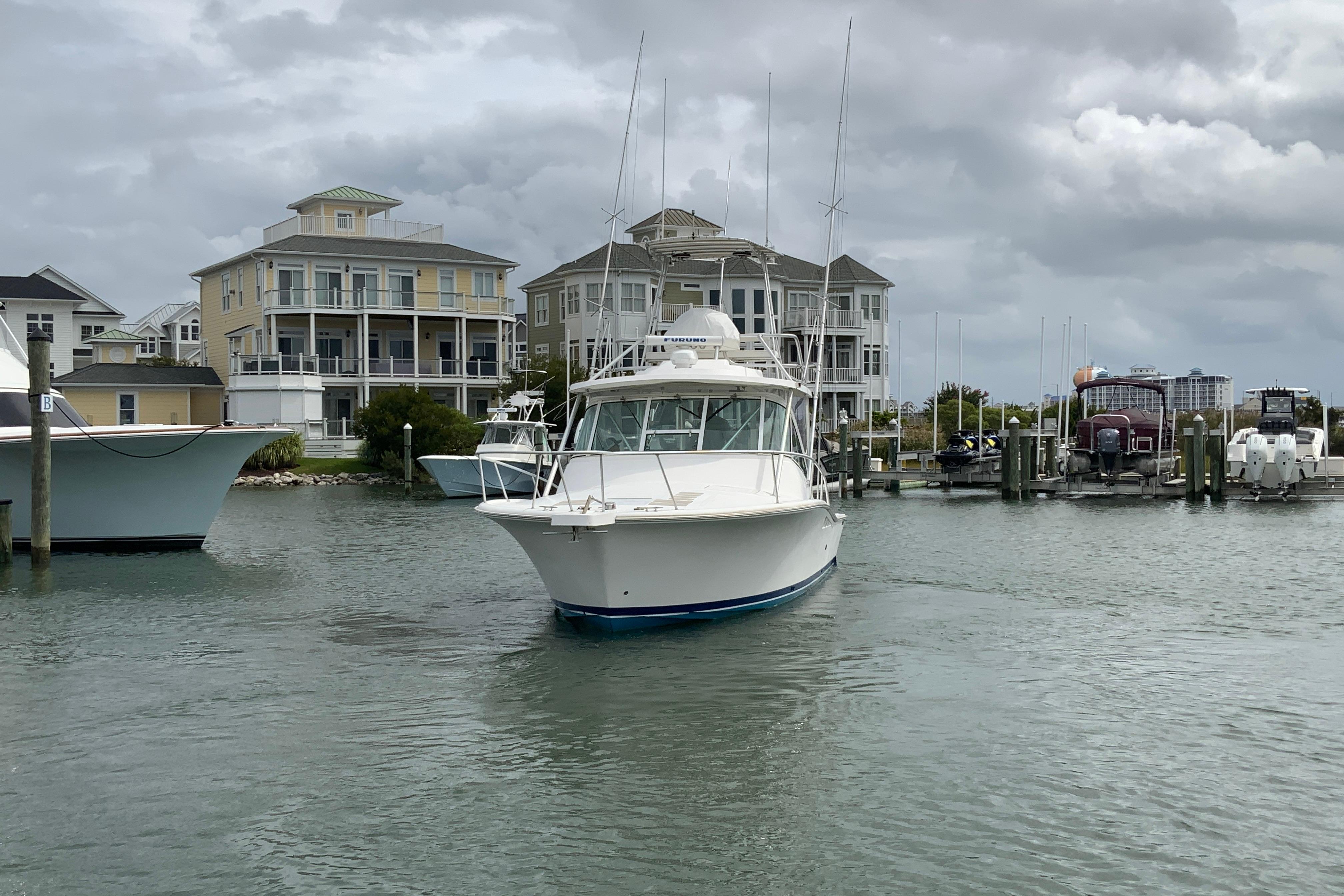 2005 Luhrs 32 Open-6