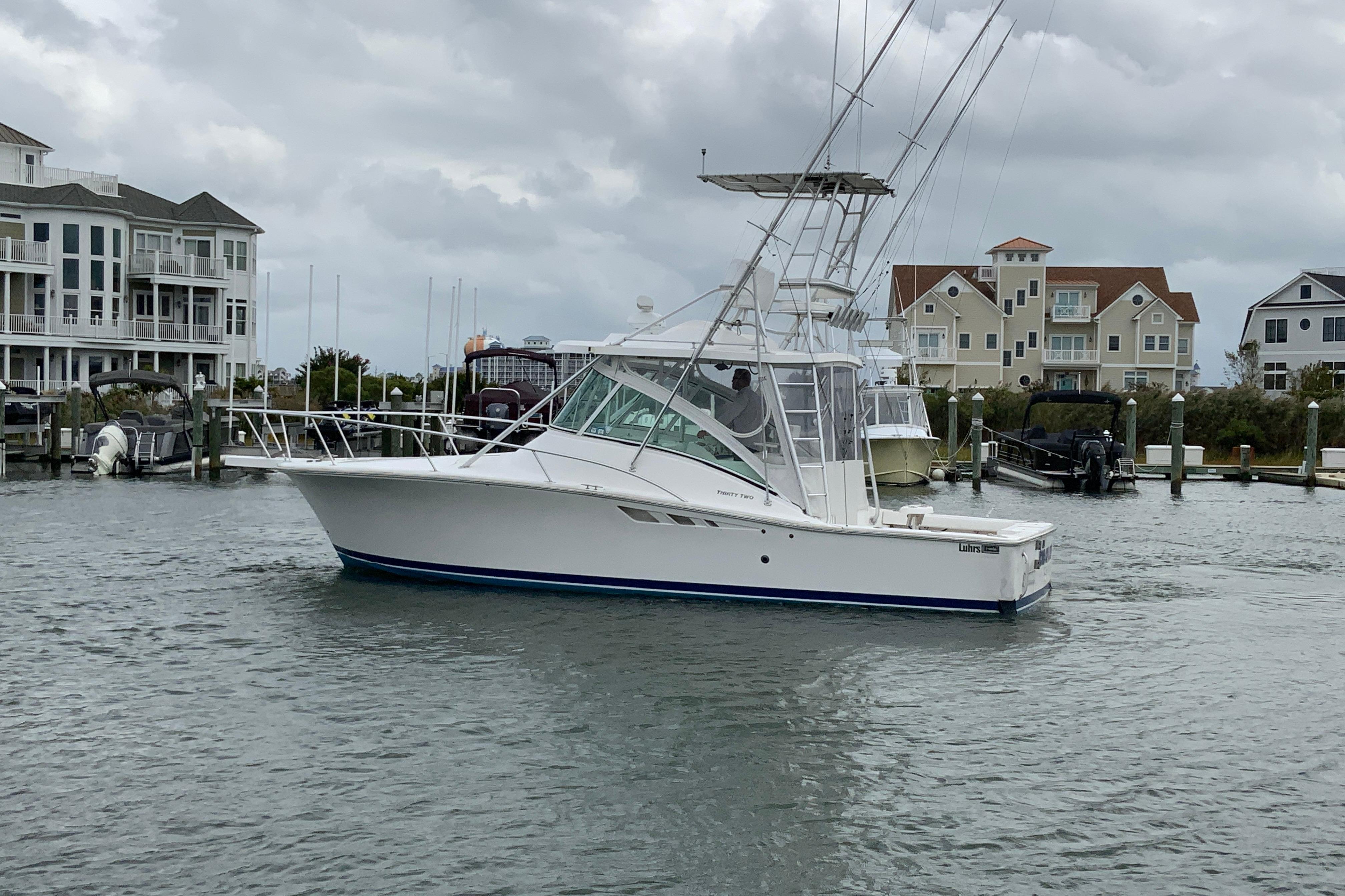 2005 Luhrs 32 Open-13