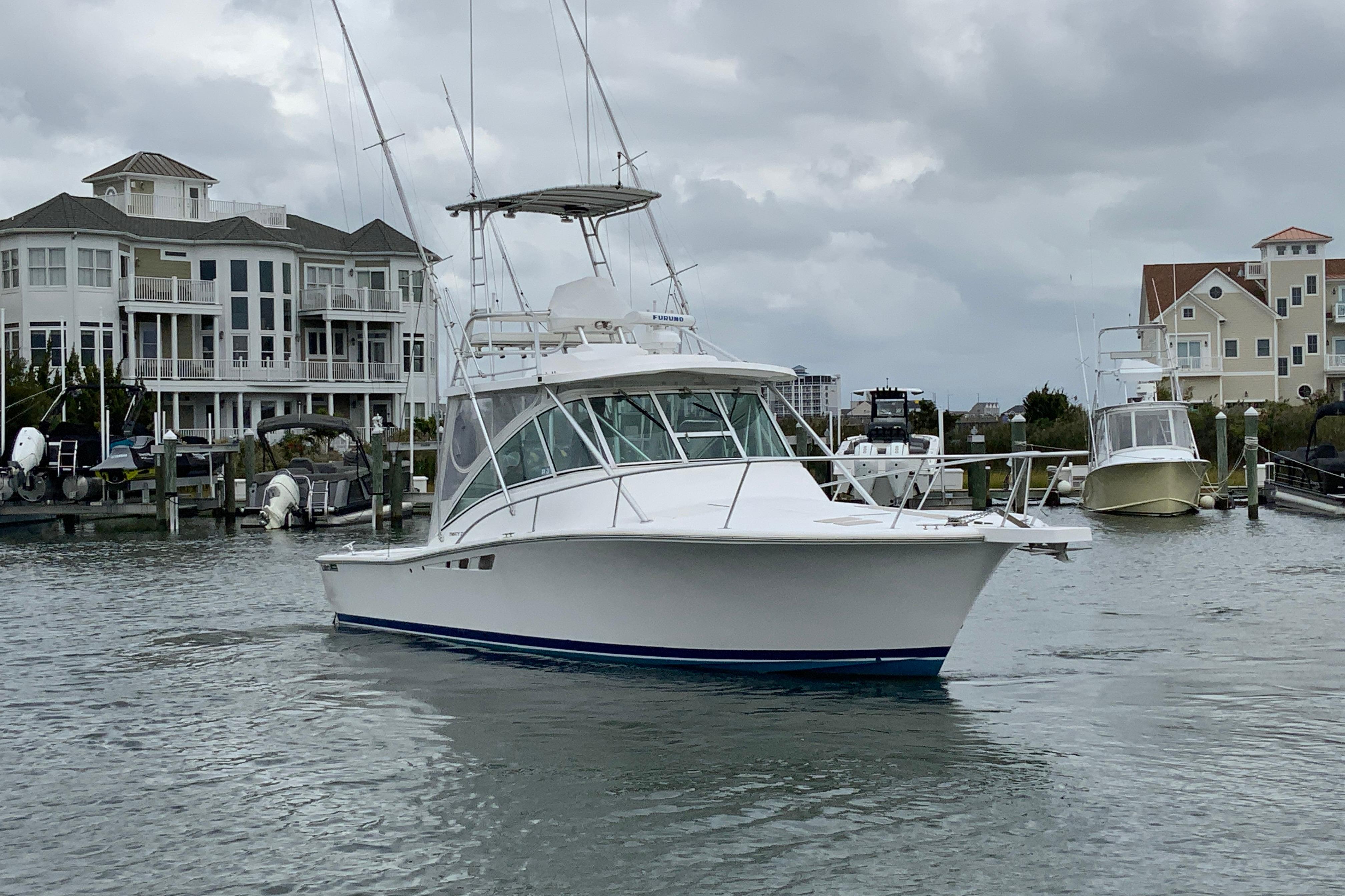 2005 Luhrs 32 Open-29