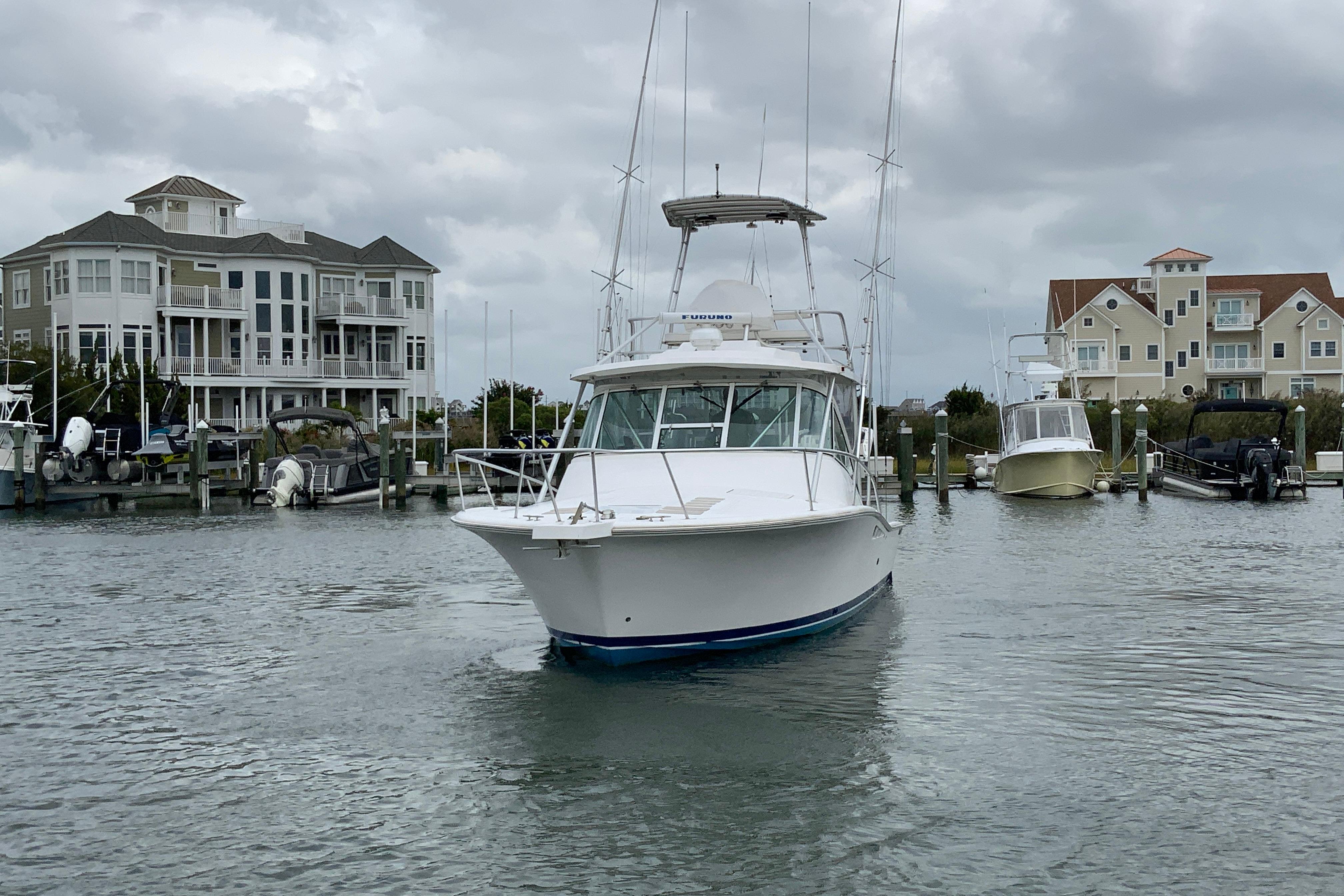 2005 Luhrs 32 Open-34