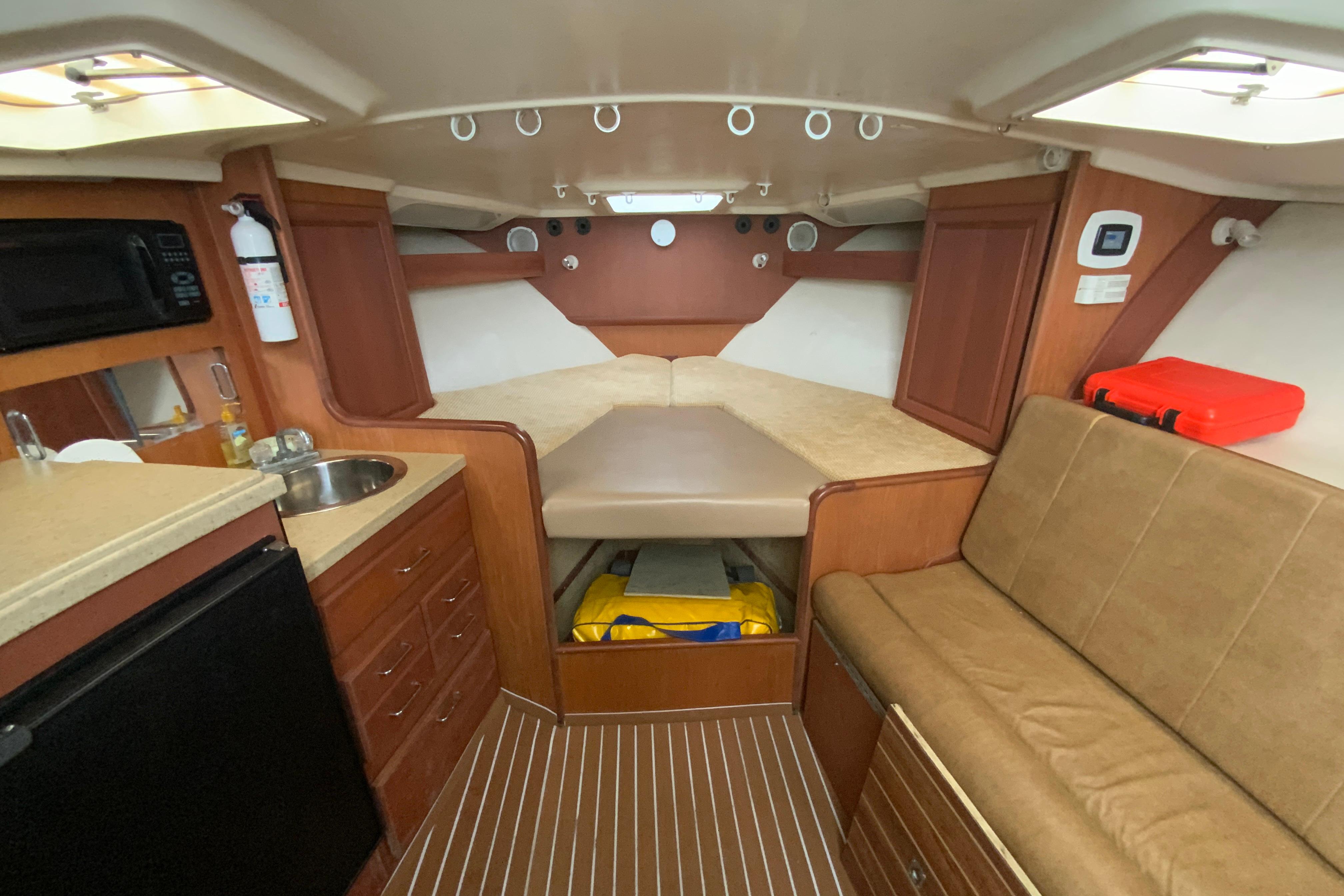 2005 Luhrs 32 Open-51