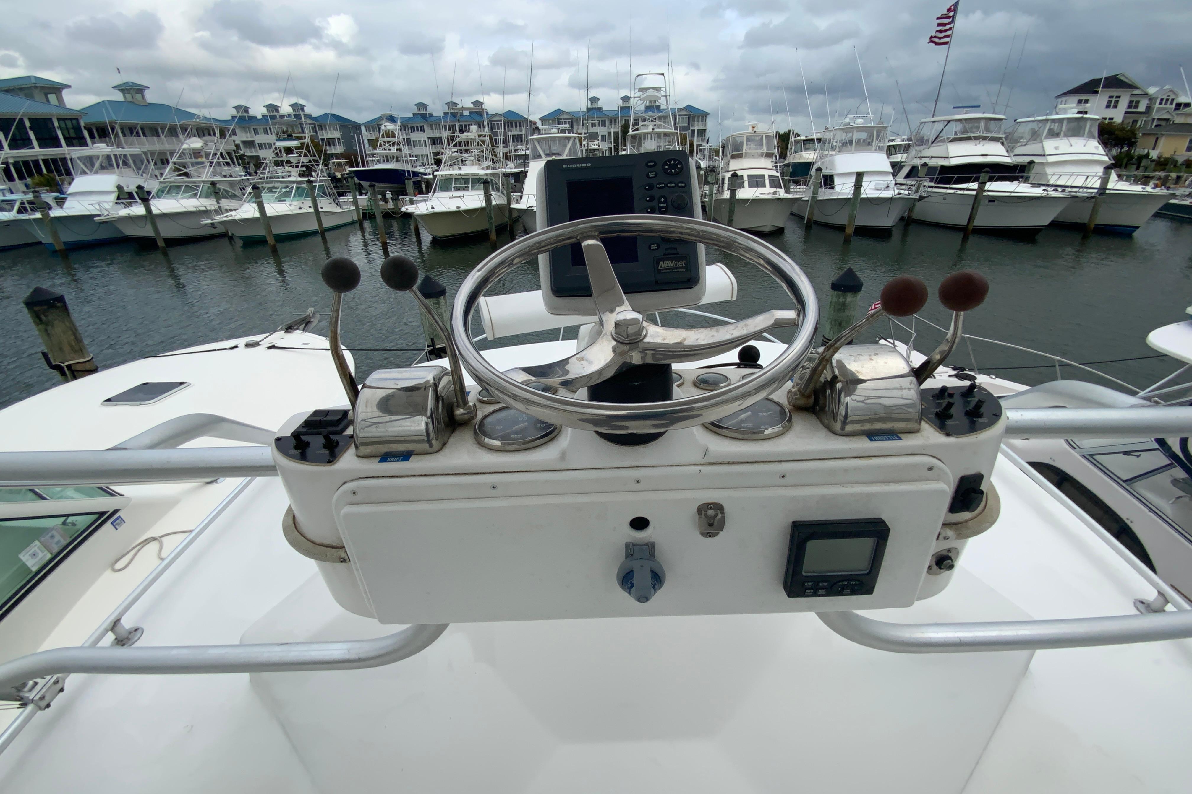 2005 Luhrs 32 Open-65