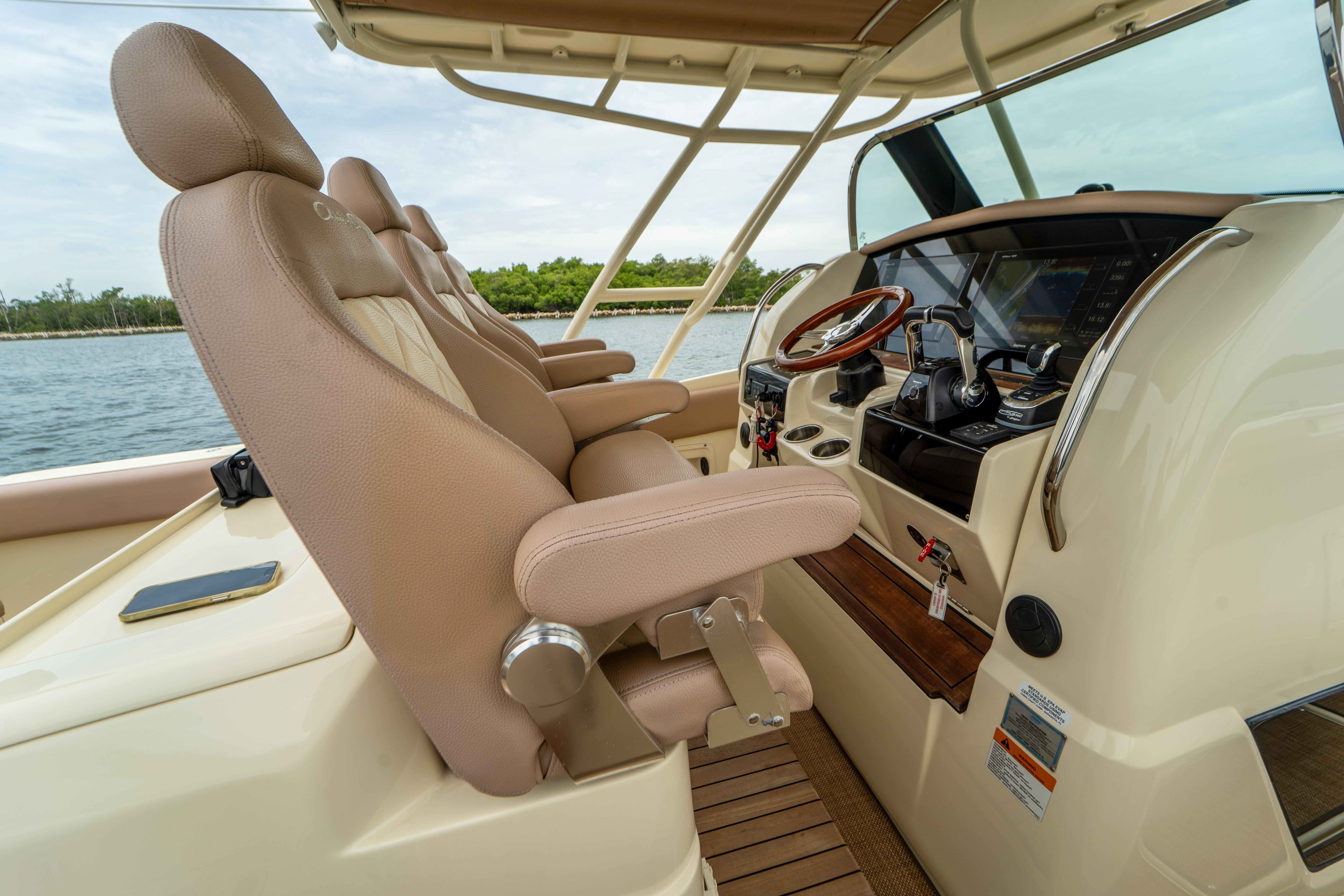 2018-chris-craft-catalina-34-power-9669538-20250715072804272-1