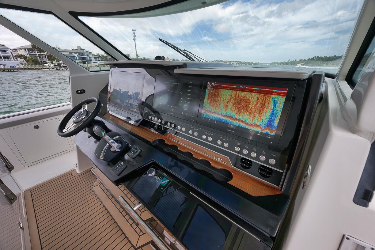 Tiara Yachts-48LS 2022-Sea Ya FL-US-9599538 | Thumbnail