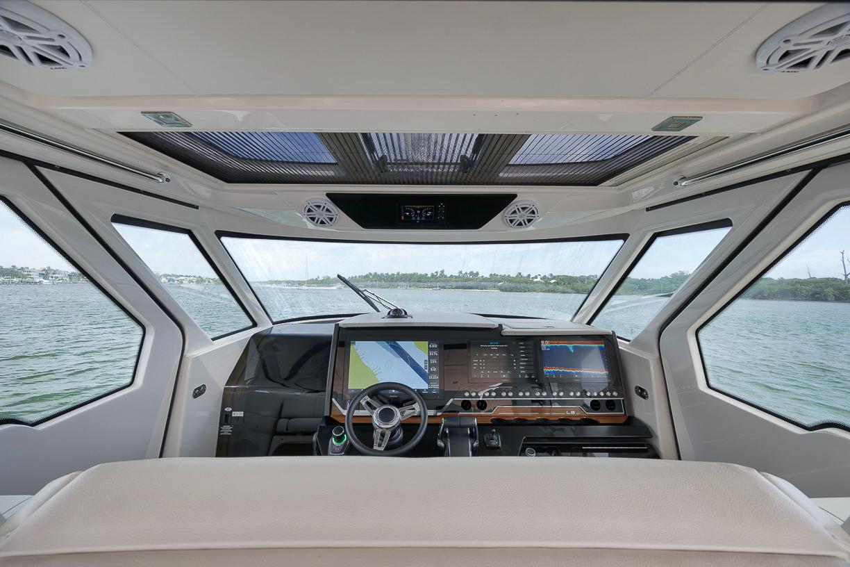 Tiara Yachts-48LS 2022-Sea Ya FL-US-9599538 | Thumbnail