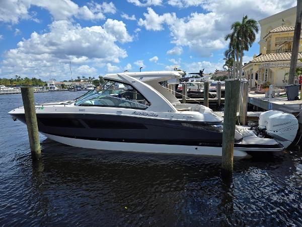 35' Four Winns, Listing Number 100910580, - Photo No. 1
