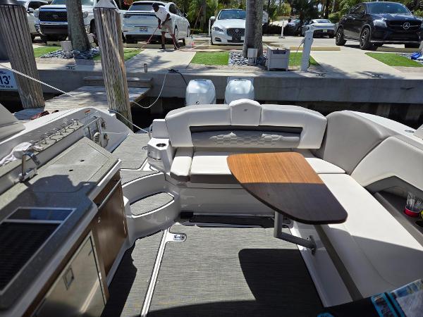 35' Four Winns, Listing Number 100910580, - Photo No. 7