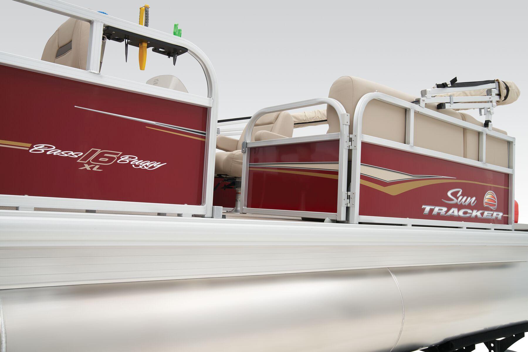 2025 Sun Tracker Bass Buggy 16 XL Select Gallery