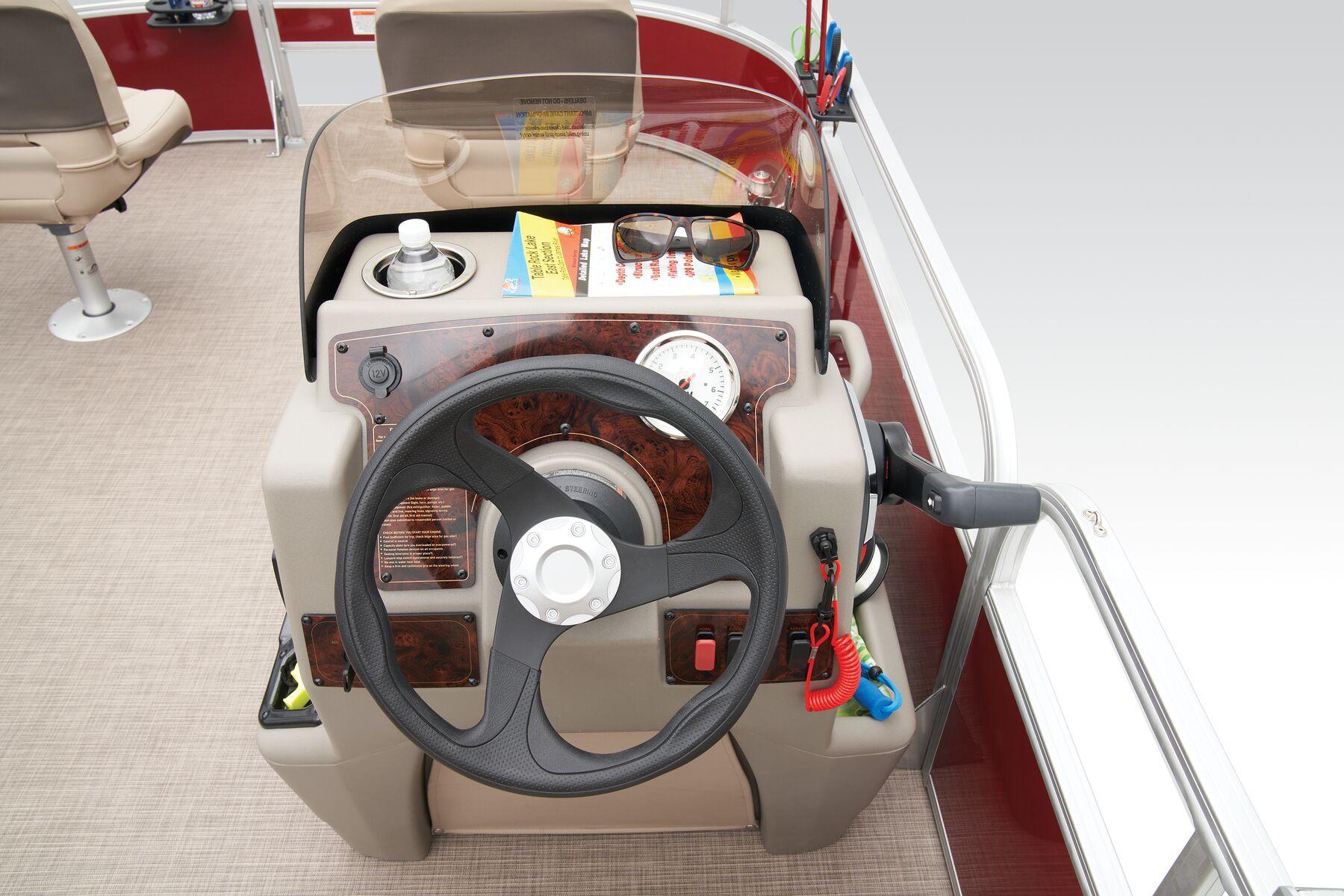 2025 Sun Tracker Bass Buggy 16 XL Select Gallery
