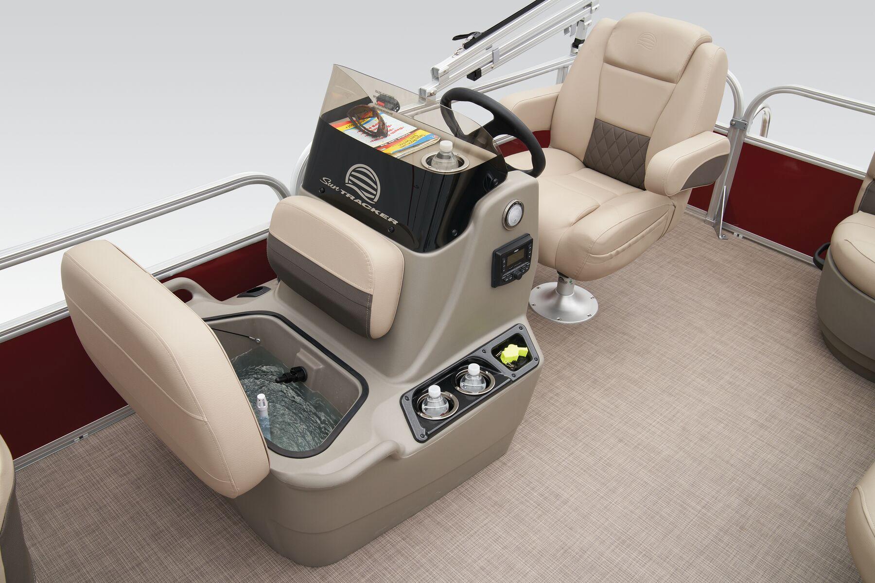 2025 Sun Tracker Bass Buggy 16 XL Select Gallery