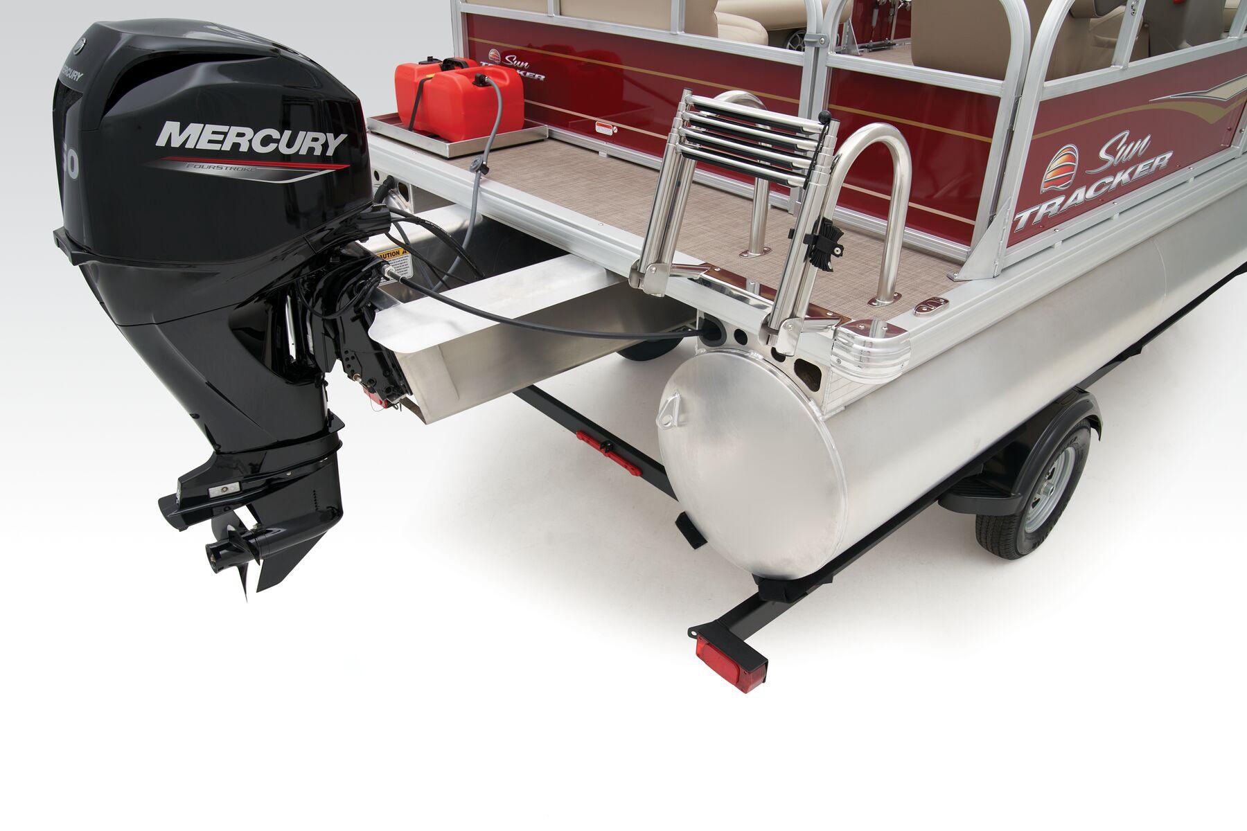 2025 Sun Tracker Bass Buggy 16 XL Select Gallery