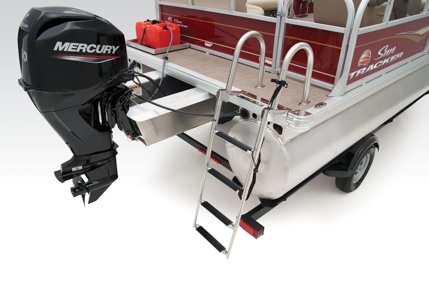2025 Sun Tracker Bass Buggy 16 XL Select Gallery