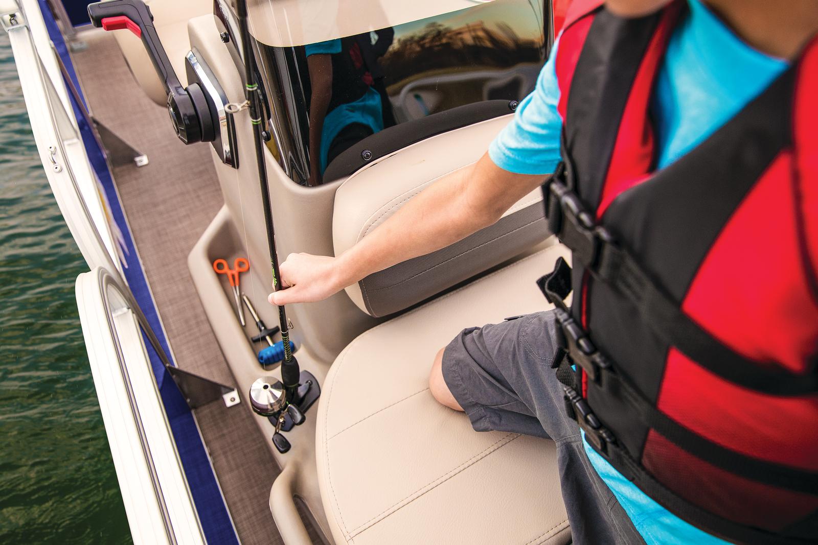 2025 Sun Tracker Bass Buggy 16 XL Select Gallery