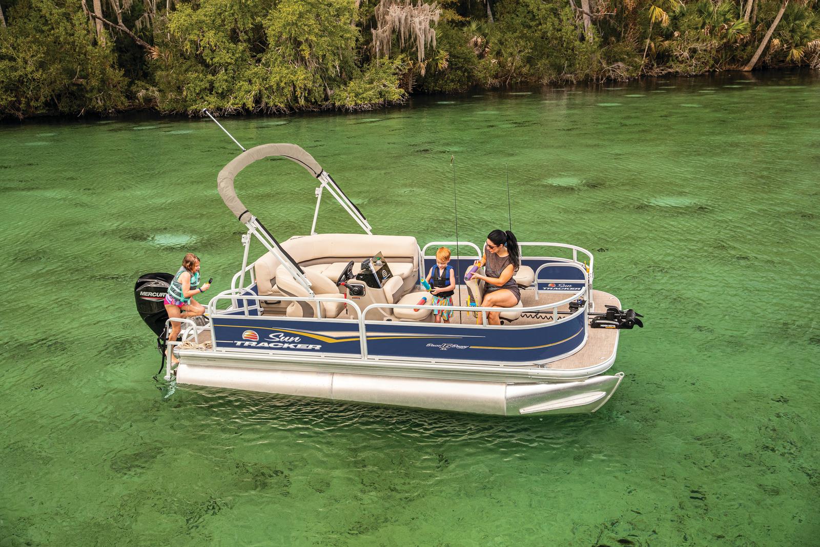 2025 Sun Tracker Bass Buggy 16 XL Select Gallery