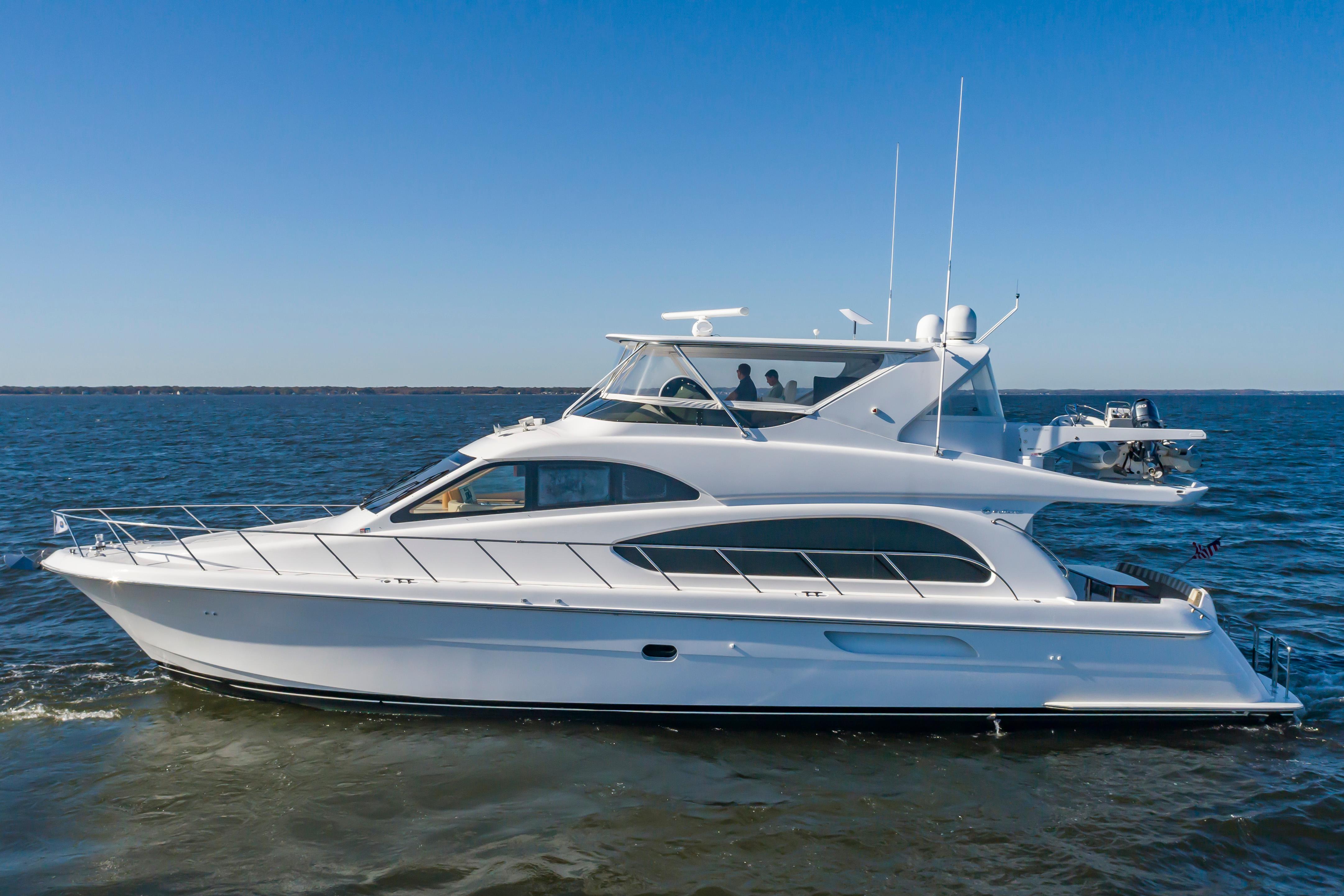 64′ Hatteras 2008