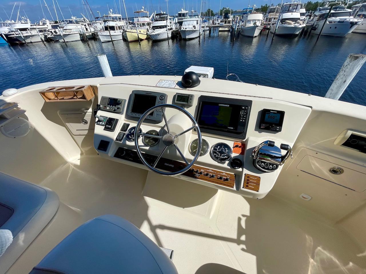 Endeavor Yacht for Sale 40 Mainship Yachts Punta Gorda, FL Denison