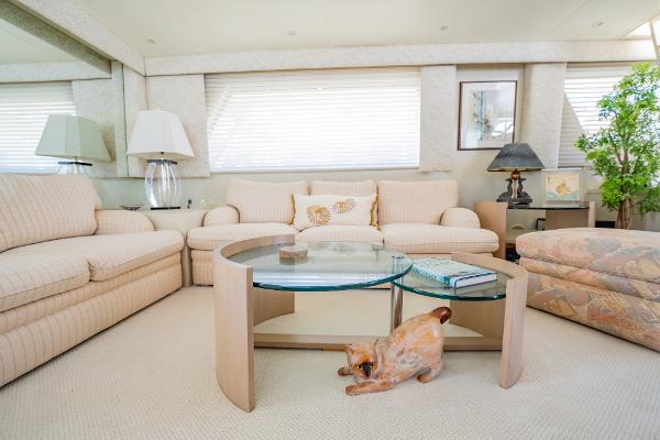67' Hatteras, Listing Number 100914968, - Photo No. 8