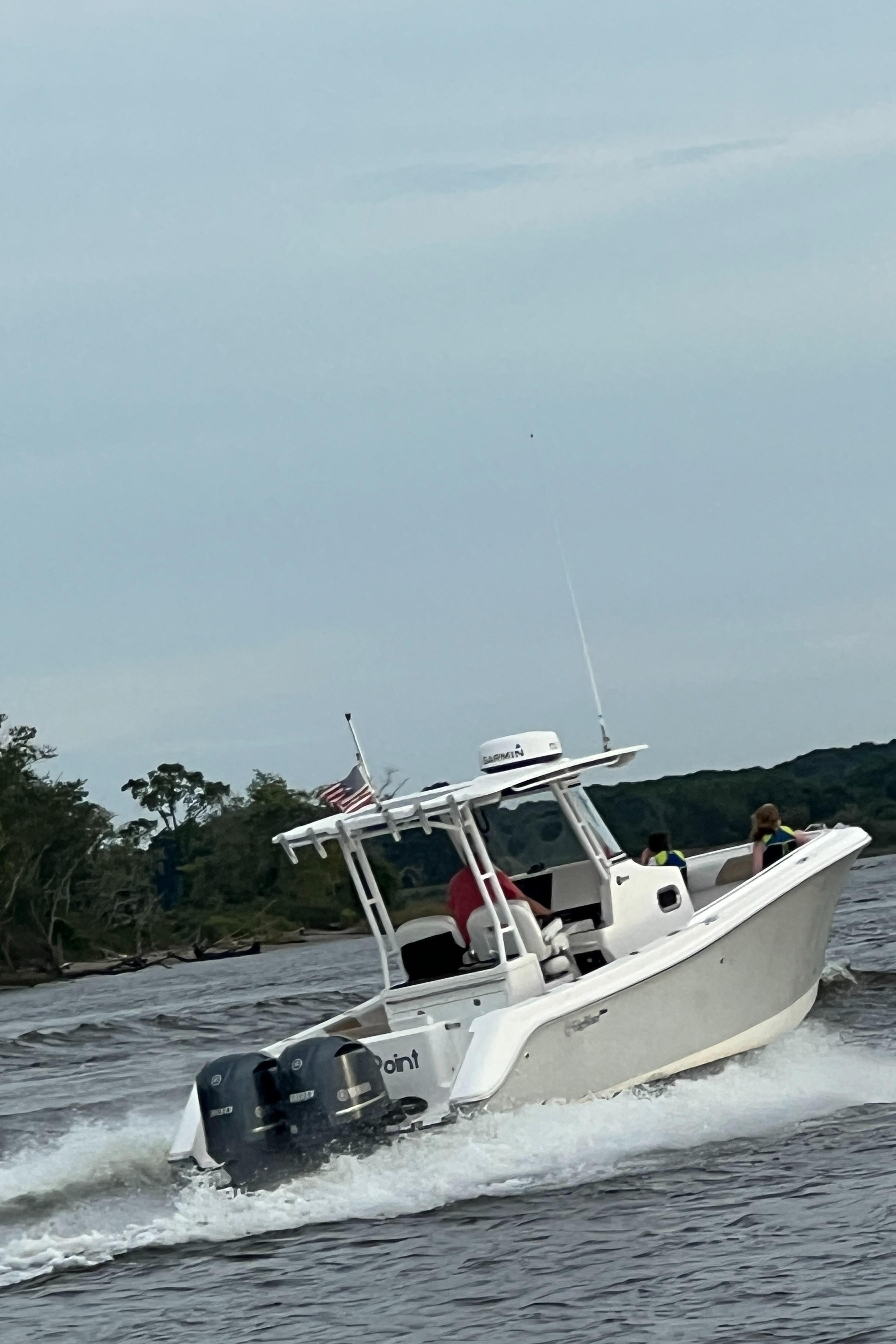 2015-edgewater-280cc-power-9689554-20250220170344477-1_XLARGE