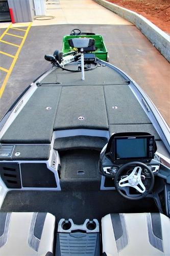 2019 Skeeter boat for sale, model of the boat is FX21 LE & Image # 2 of 9