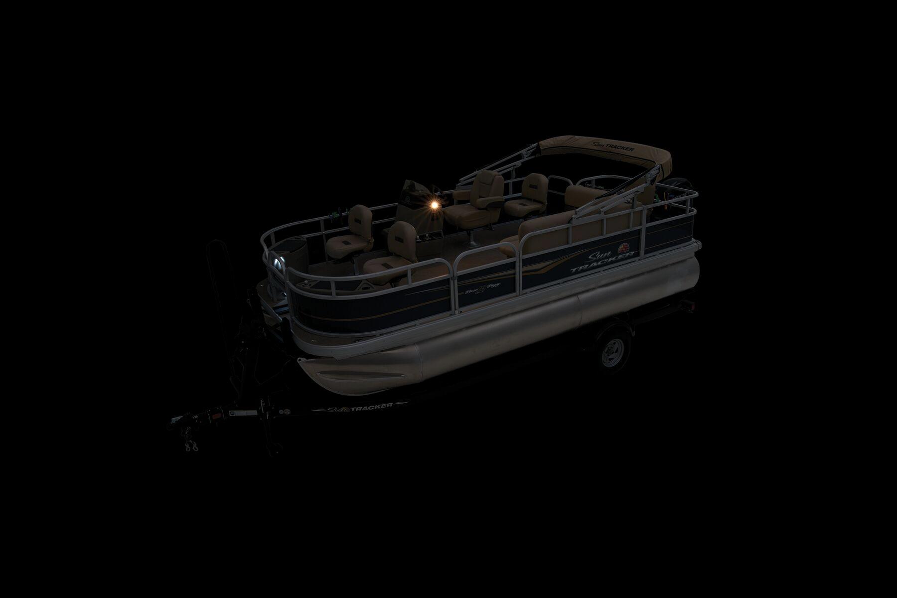 2025 Sun Tracker Bass Buggy 18 DLX Gallery