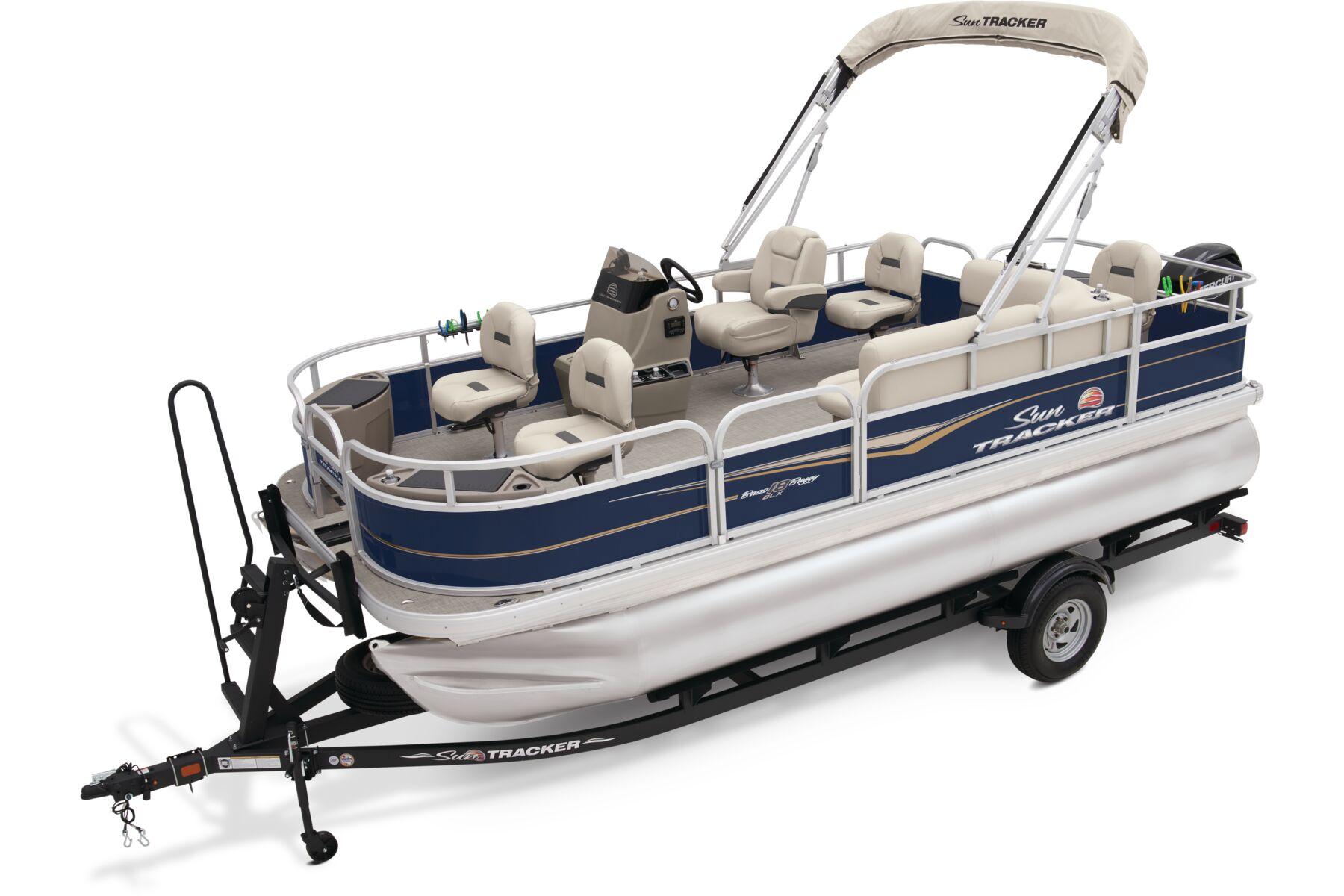 2025 Sun Tracker Bass Buggy 18 DLX Gallery