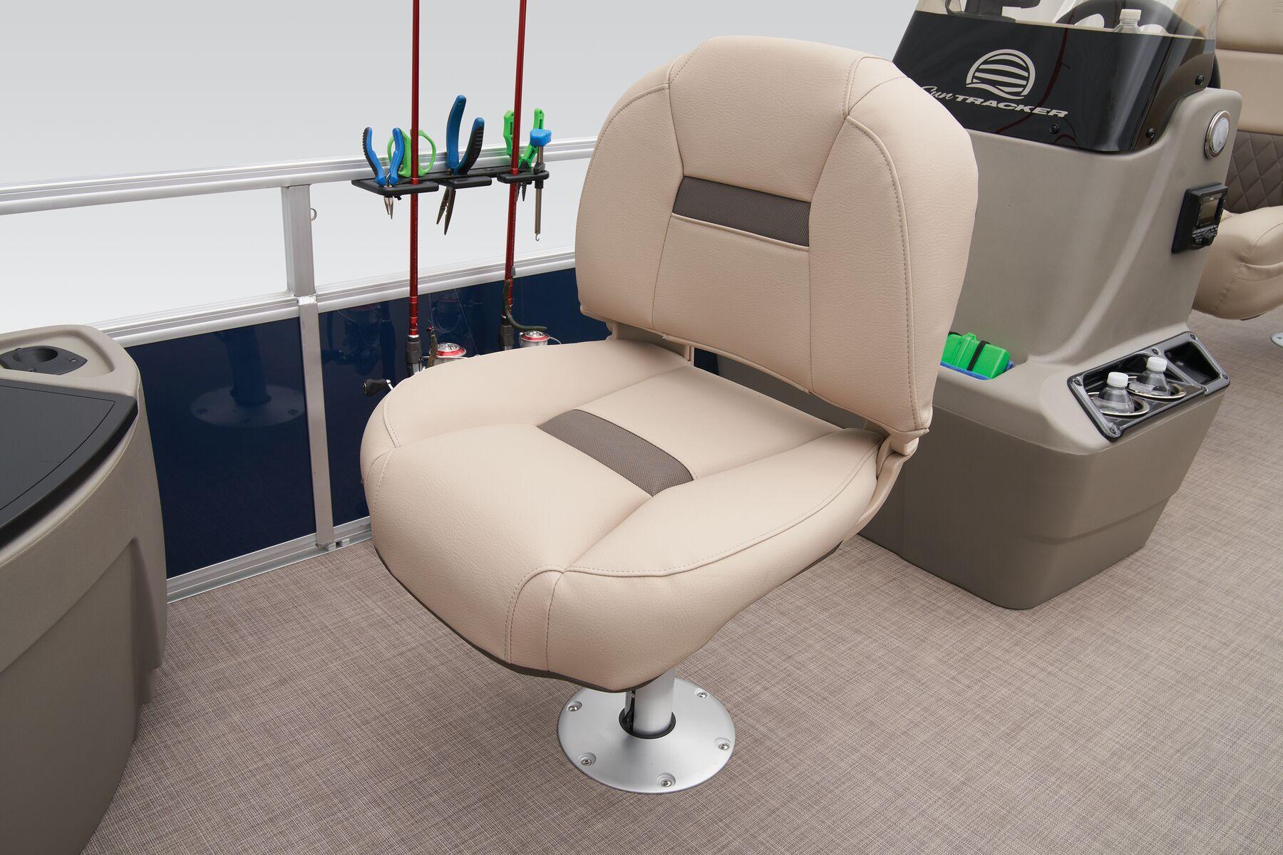 2025 Sun Tracker Bass Buggy 18 DLX Gallery