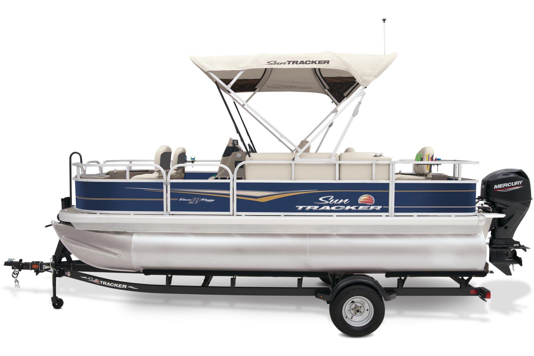 2025 Sun Tracker Bass Buggy 18 DLX Gallery