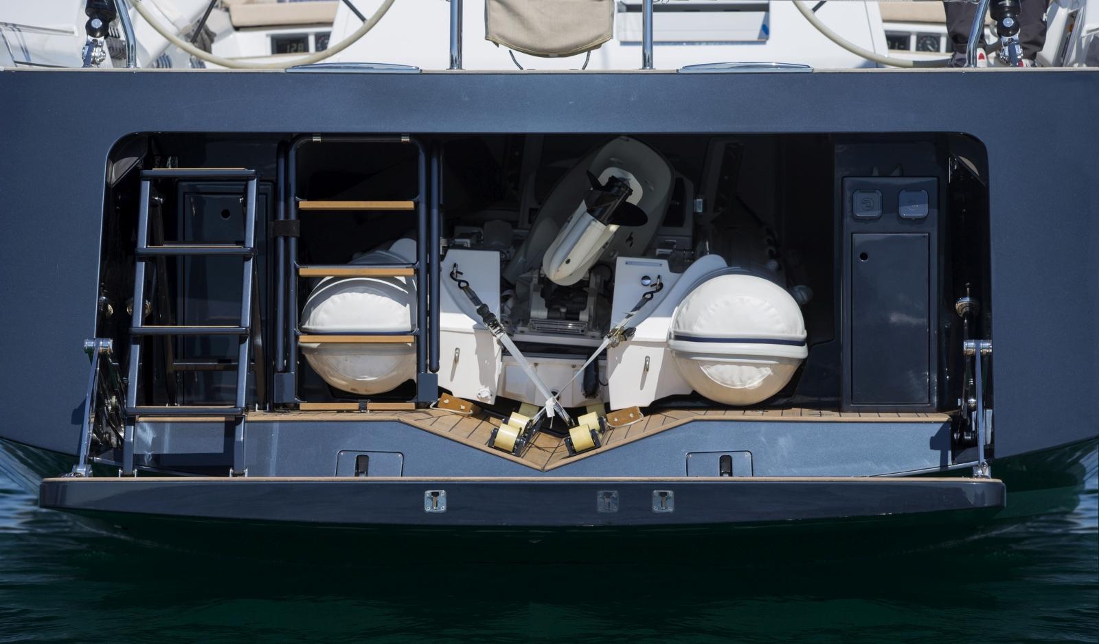 CROSSBOW SW102RS, Luxury Sailing Yachts & Crewed Catamarans - Greece