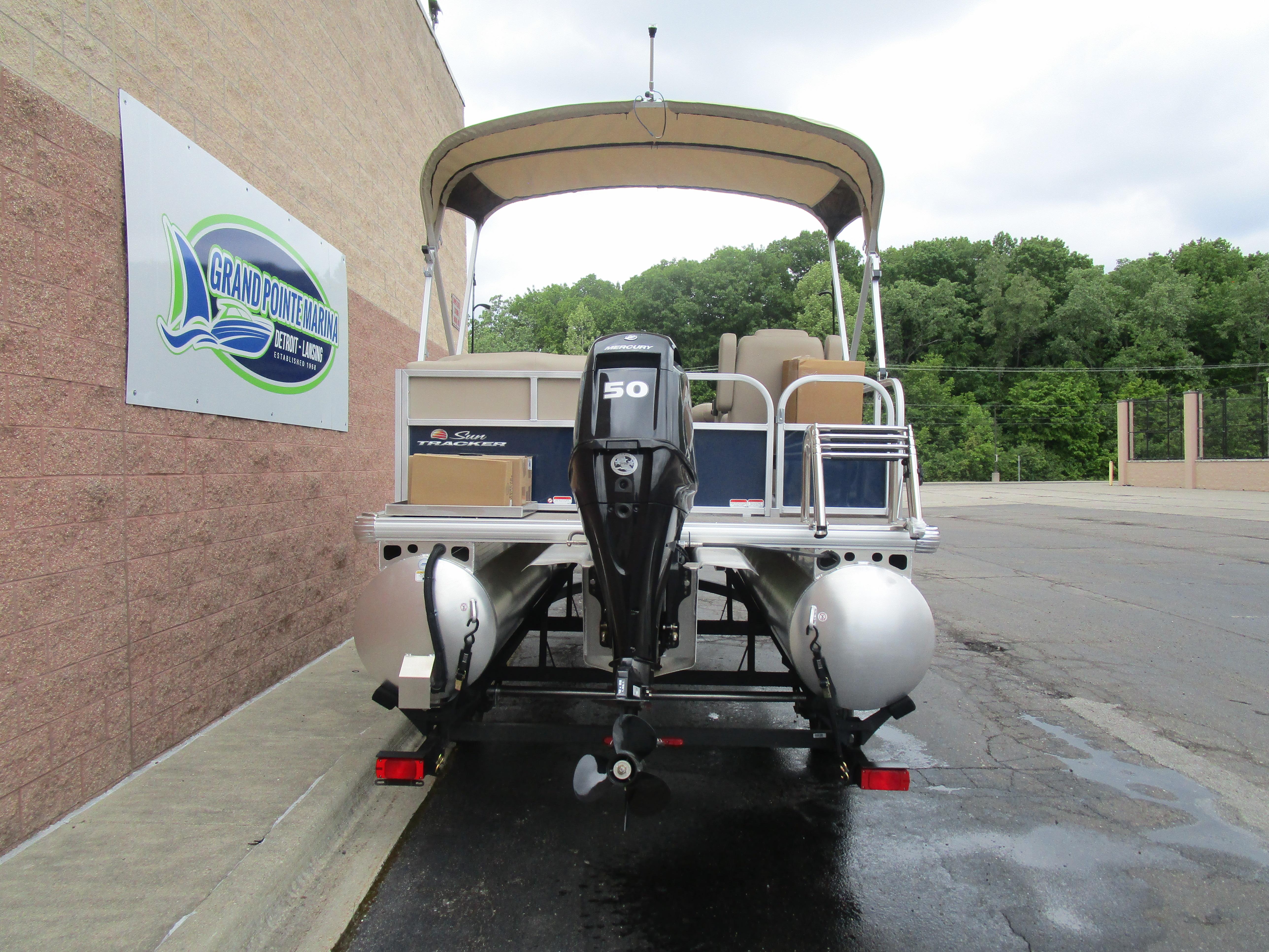 2025 Sun Tracker Bass Buggy 16 Gallery