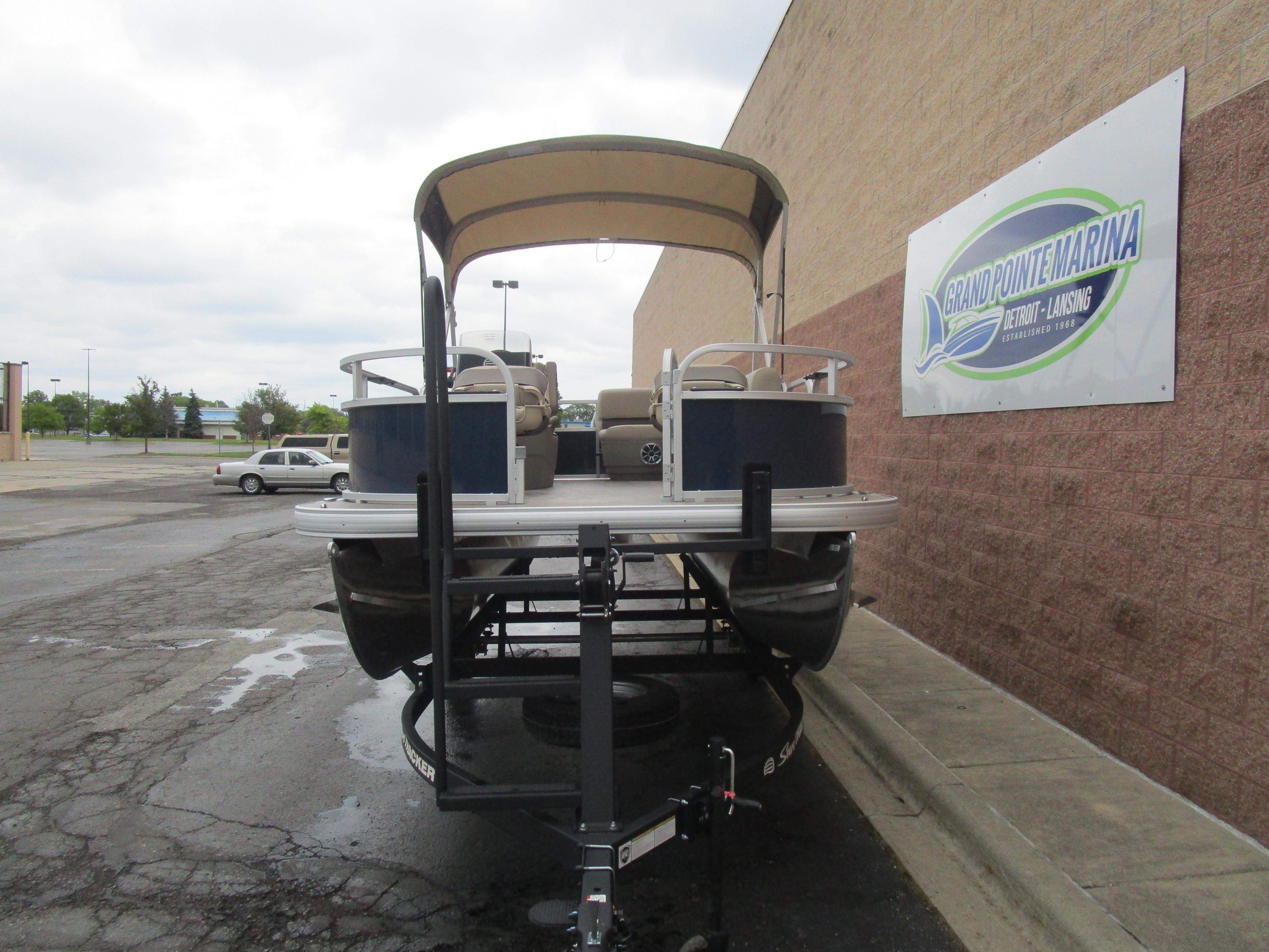2025 Sun Tracker Bass Buggy 16 Gallery