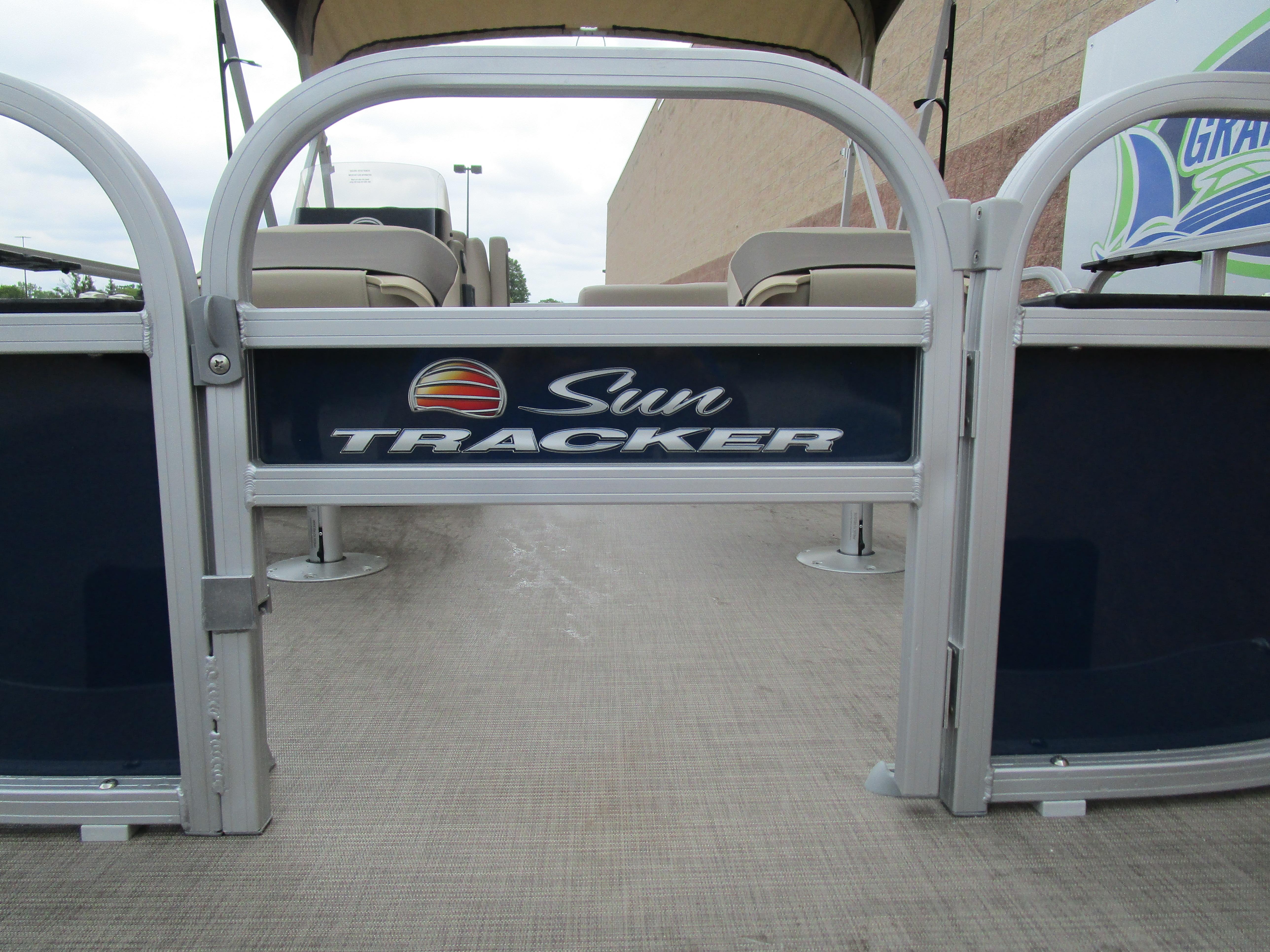 2025 Sun Tracker Bass Buggy 16 Gallery
