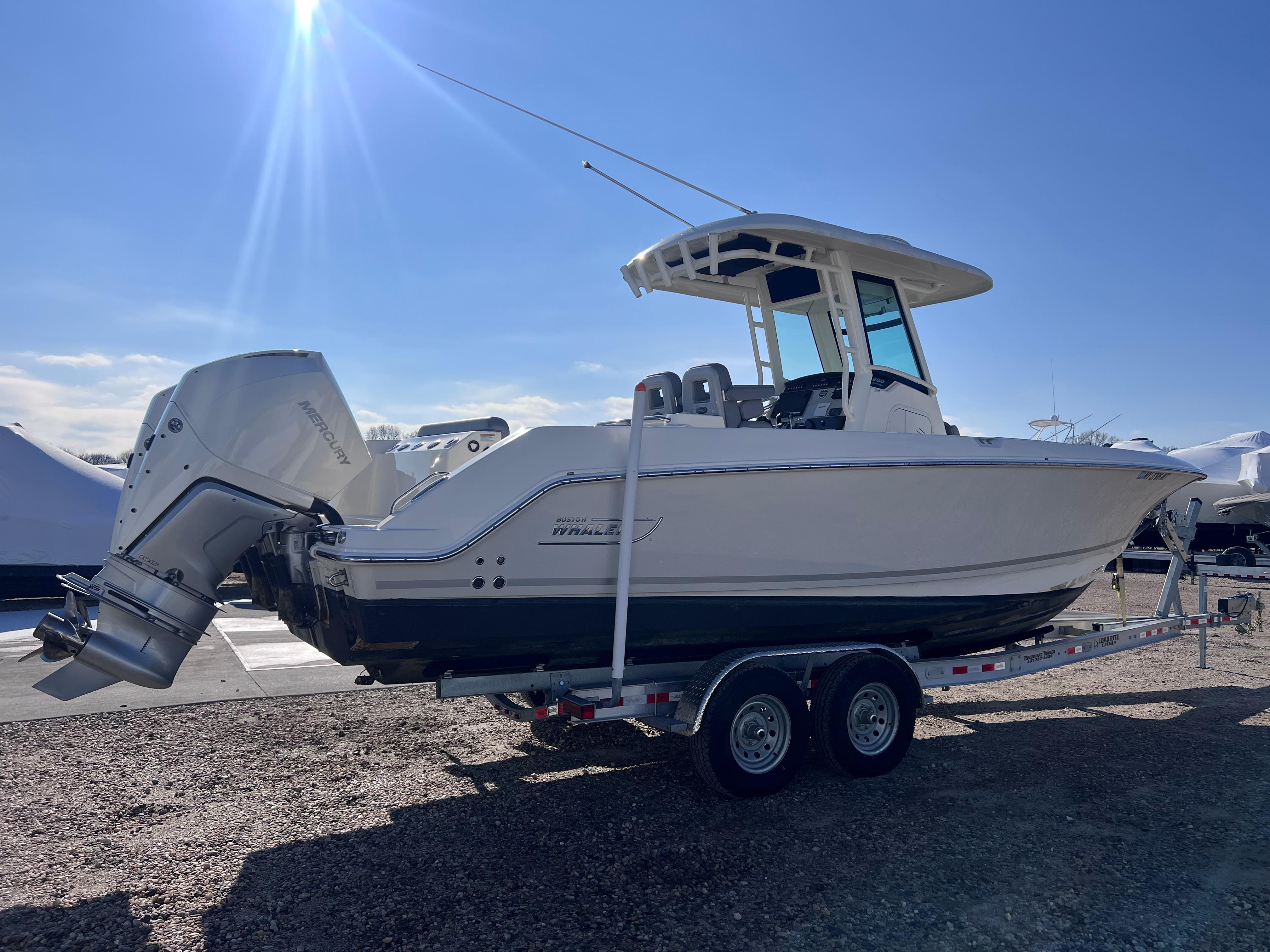 2022-boston-whaler-280-outrage-power-9669507-20250130082351260-1_XLARGE