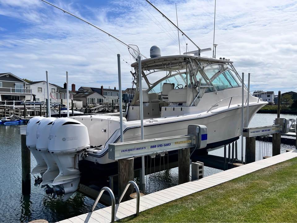 2005 Grady-White Express 360
