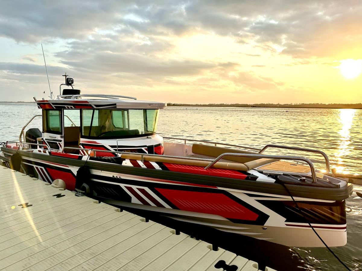 2021 Axopar 28 CABIN