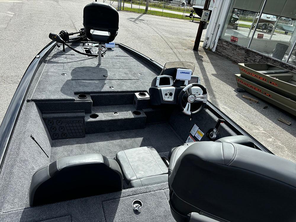 2025 Tracker® Boats Pro Team™ 195 TXW Tournament Ed.