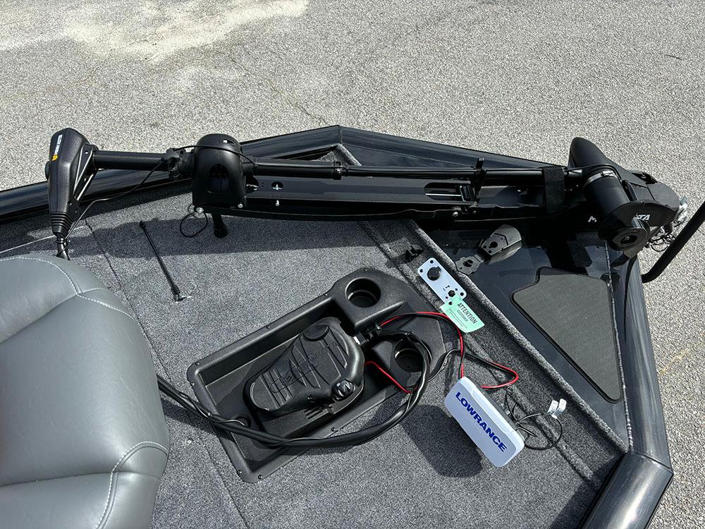 2025 Tracker® Boats Pro Team™ 195 TXW Tournament Ed.