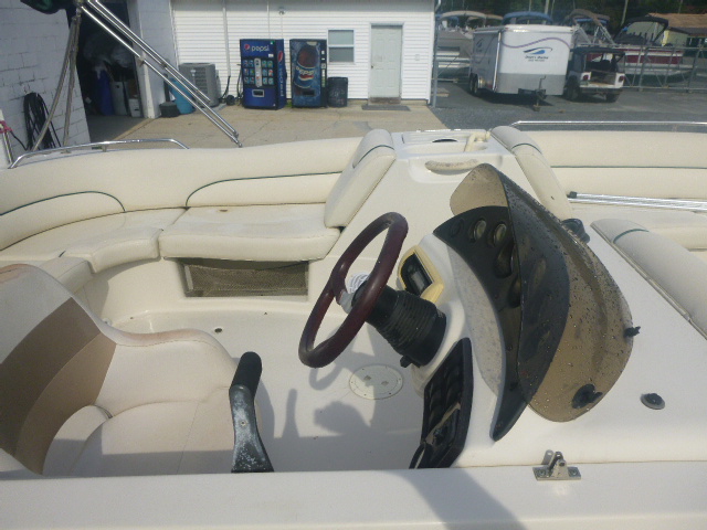 2005 Azure boat for sale, model of the boat is AZ210 & Image # 5 of 13