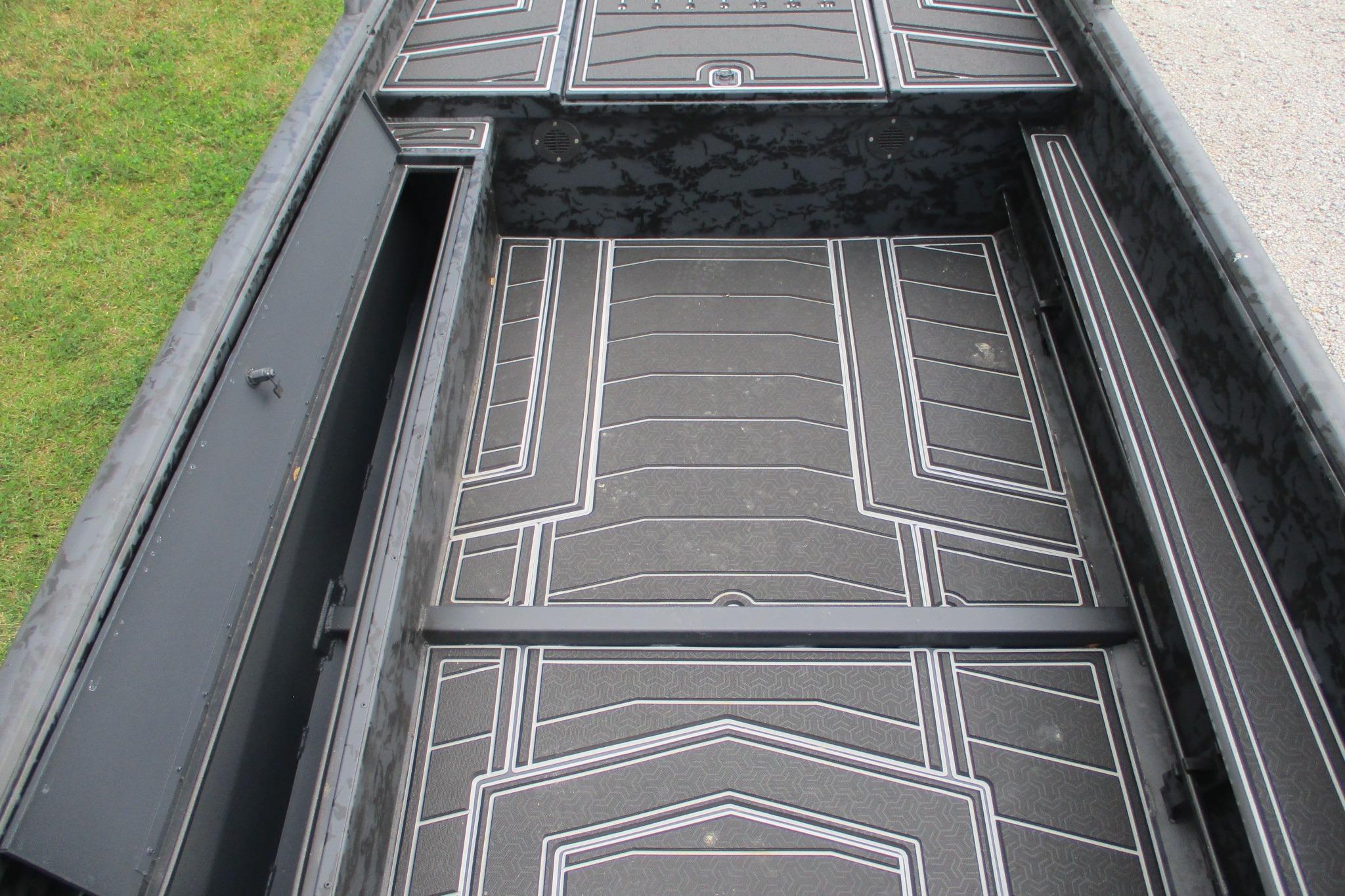 2026 Gator Tail 1750 MID DECK SAVAGE-7