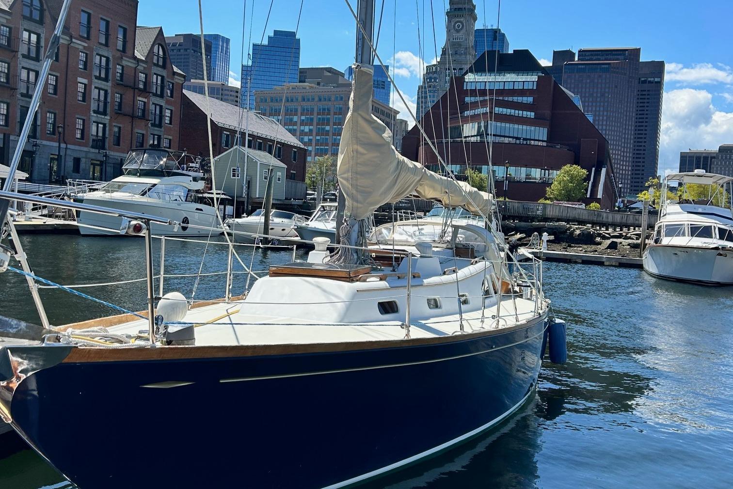 Newport RI Yacht Brokerage