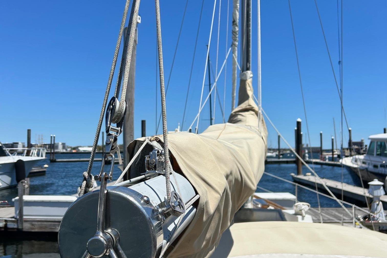 Newport RI Yacht Brokerage